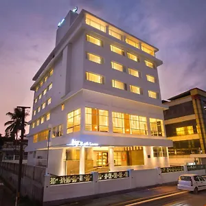 מלון North Seven, Kochi
