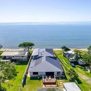 Let It Be - Luxury Beachside Retreat , Beachmere Australia